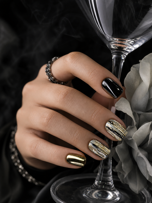 Gilded Noir Reverie | LUMlix Haute Nail