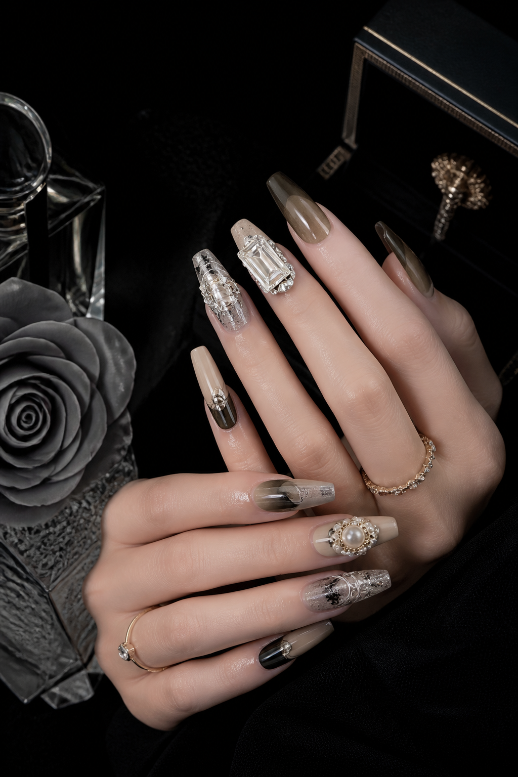 Obsidian & Pearl Nocturne | LUMlix Haute Nail