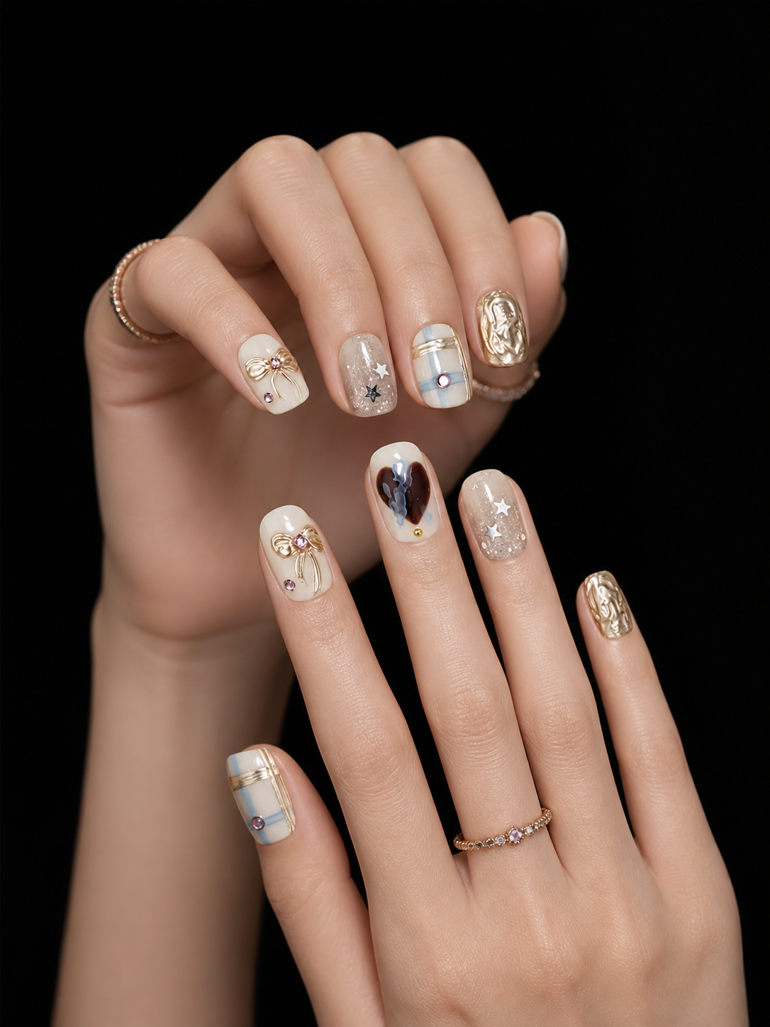 Venus' Gilded Reverie | LUMlix Haute Nail