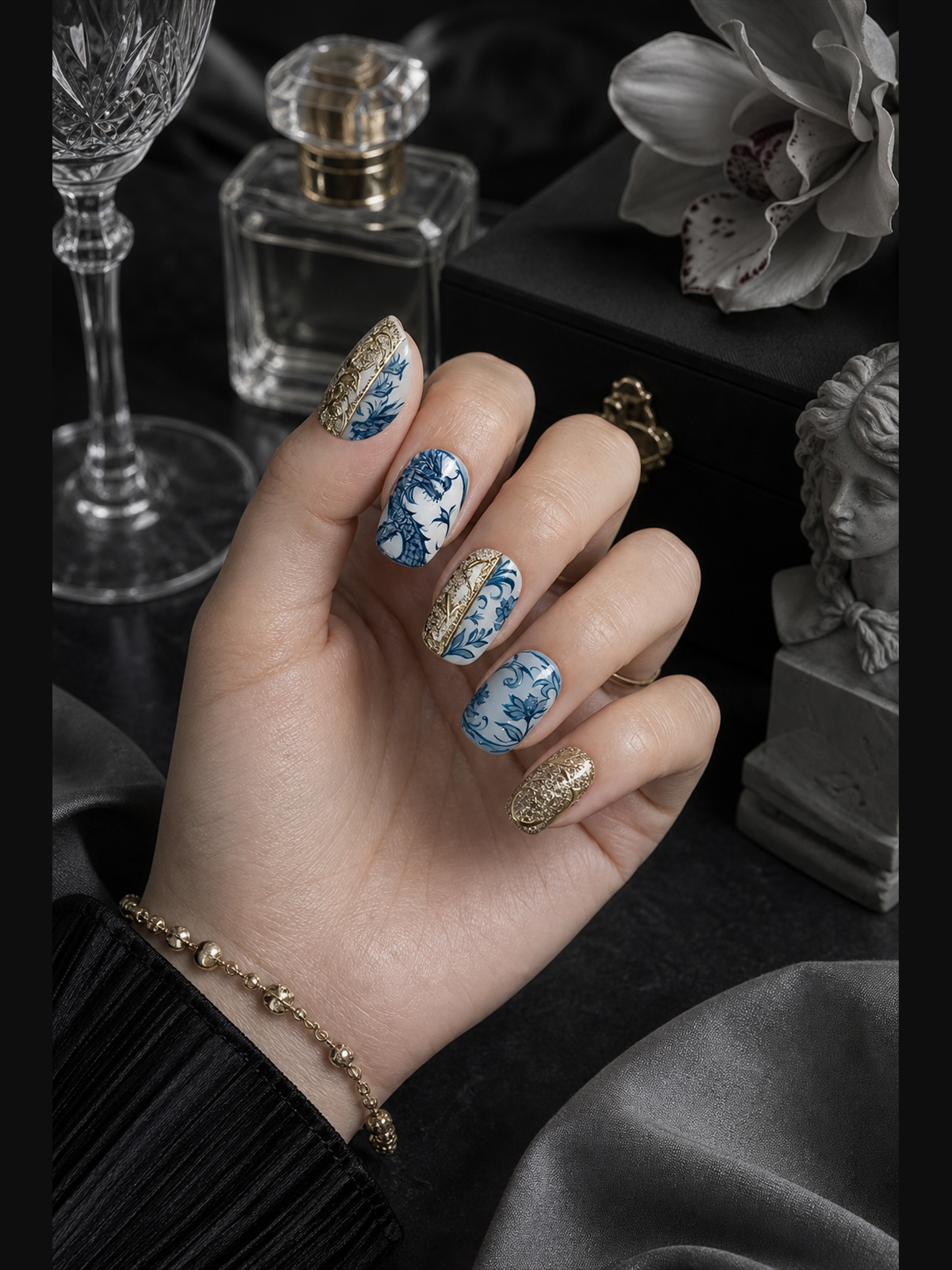 Porcelain Dynasty | LUMlix Haute Nail