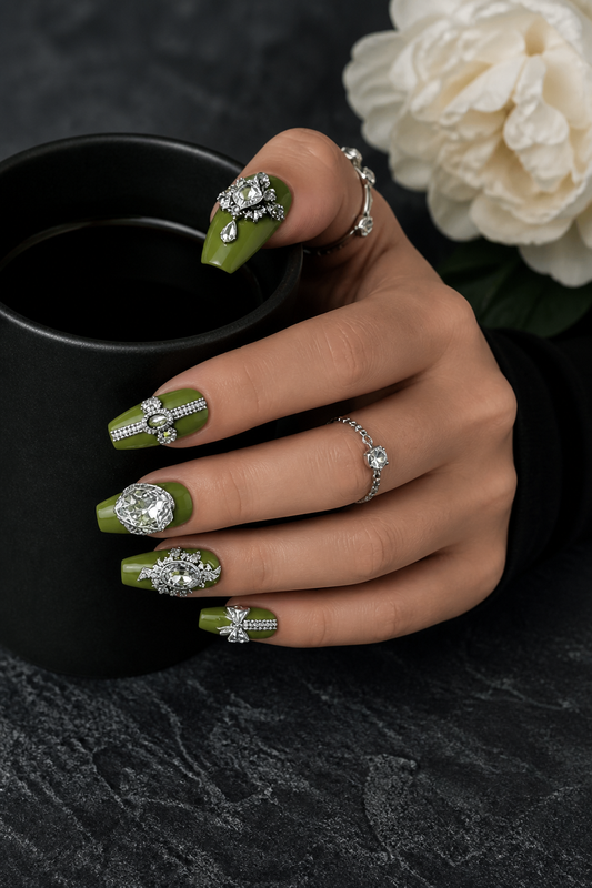 Verdant Sovereign & Silver Reliquary | LUMlix Haute Nail