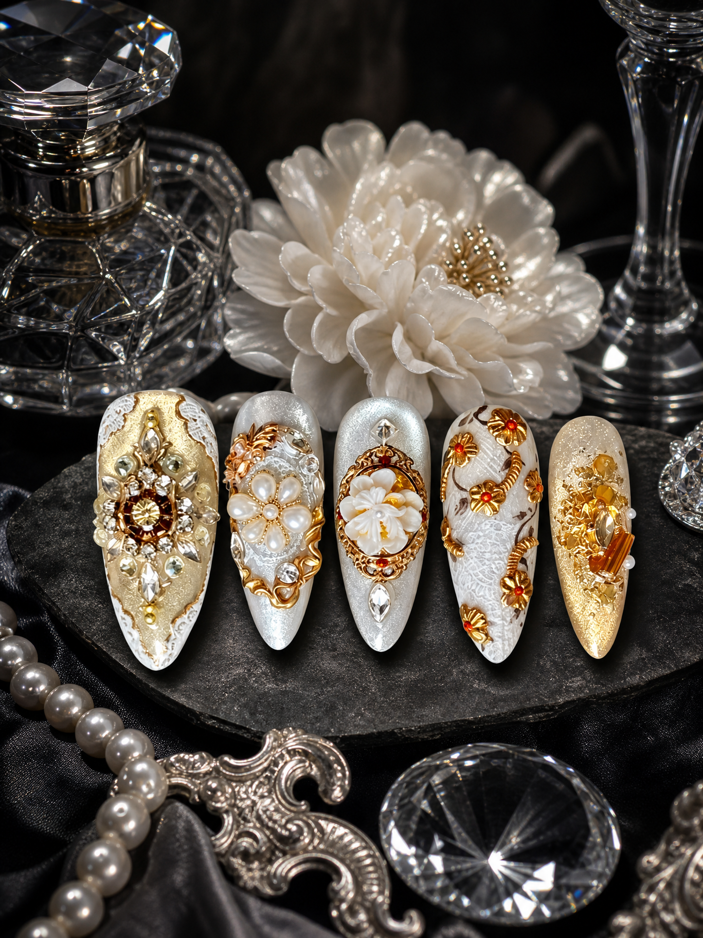 Gilded Porcelain Dynasty | LUMlix Haute Nail