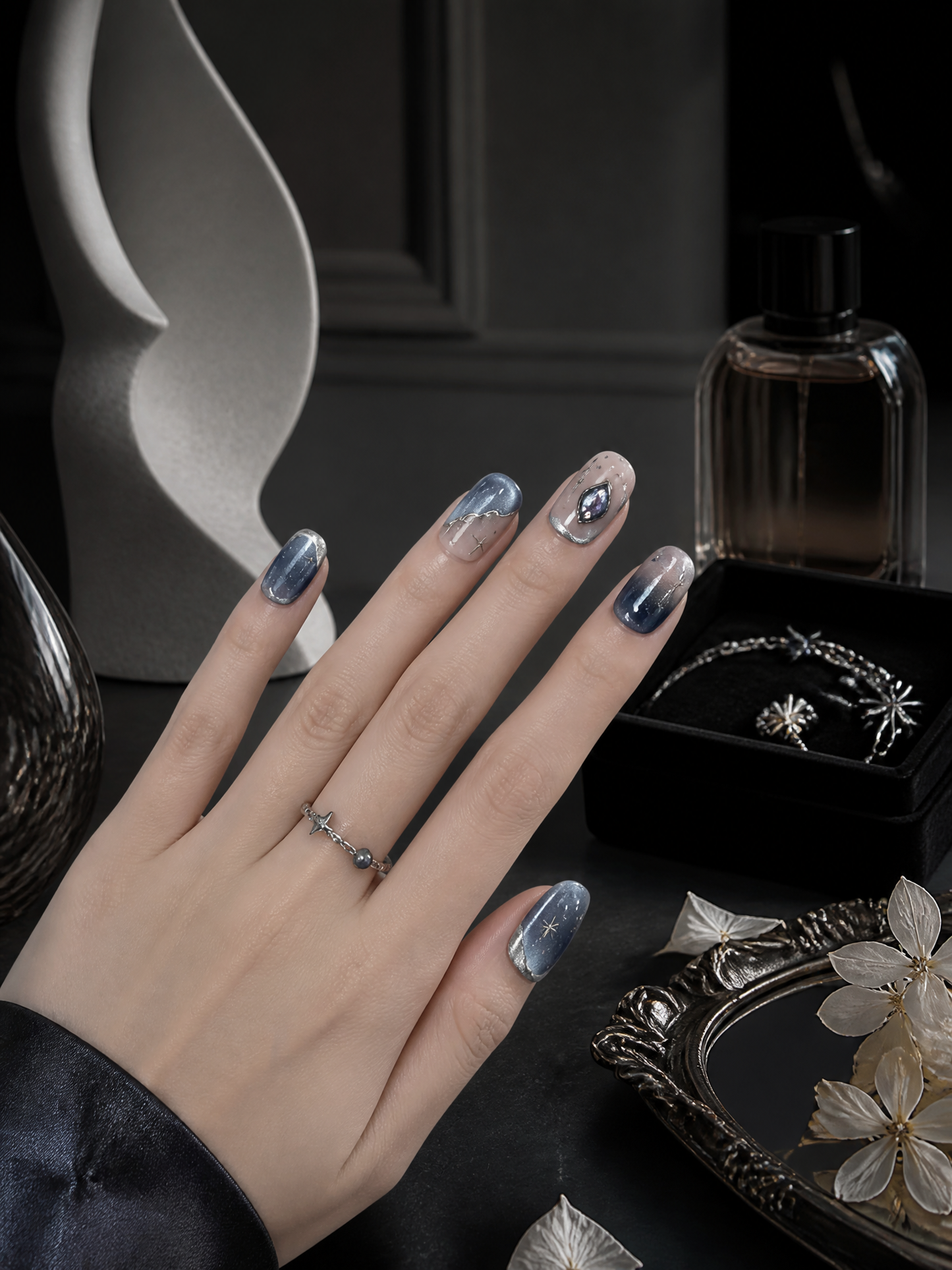 Nocturne Stellar Veil | LUMlix Haute Nail