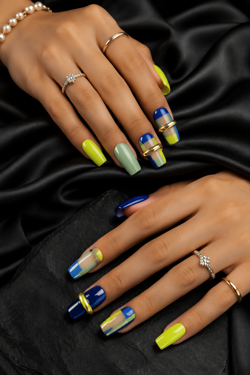 Neon Cyber-Ring | LUMlix Haute Nail