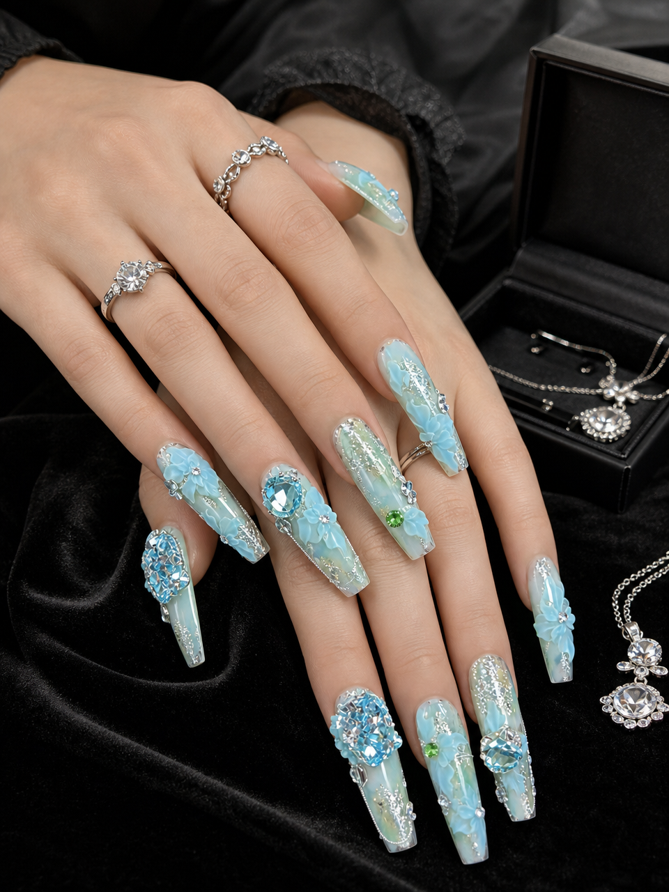 Azure Garden's Frozen Sonata | LUMlix Haute Nail