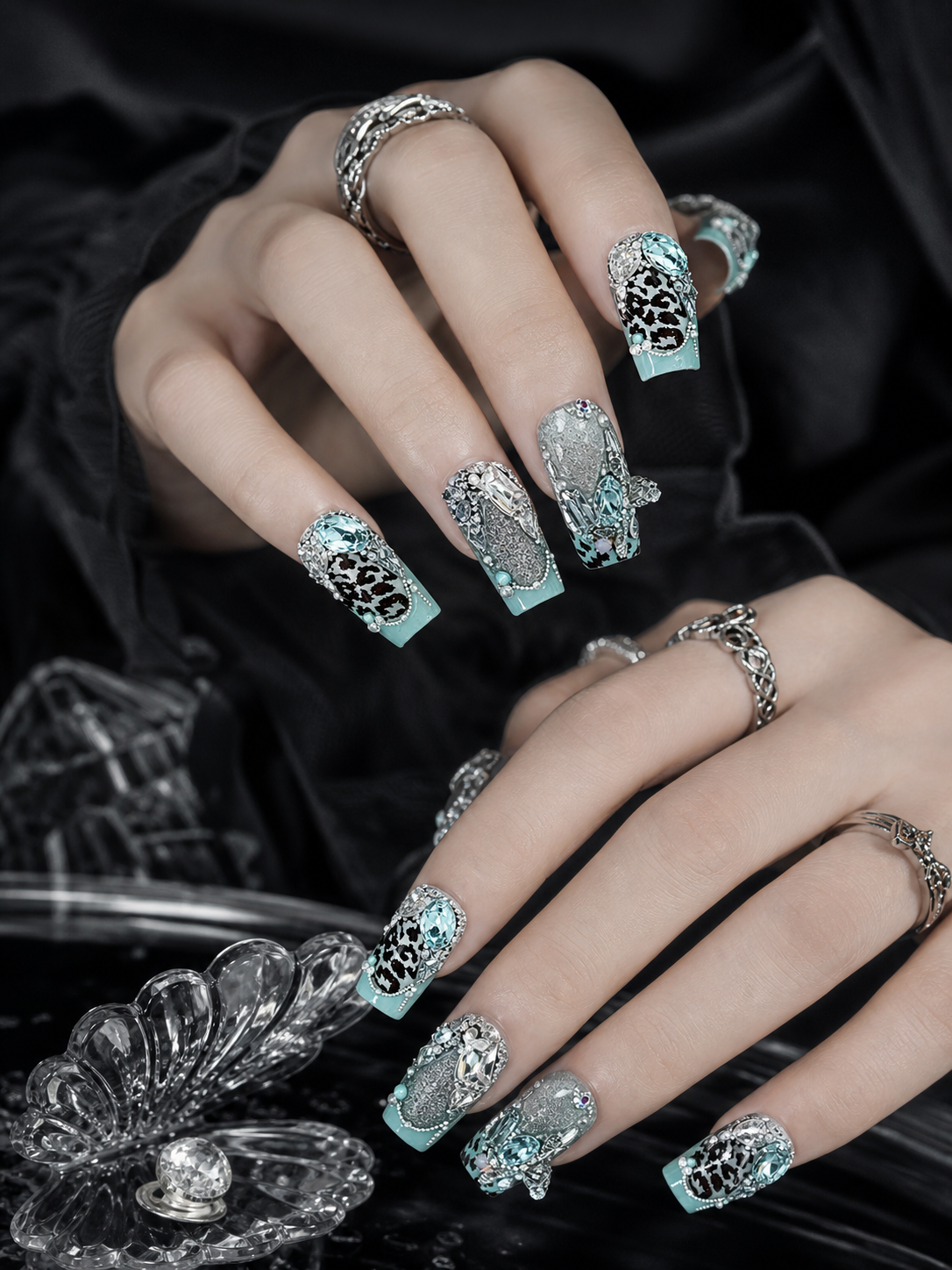Arctic Feline | LUMlix Haute Nail