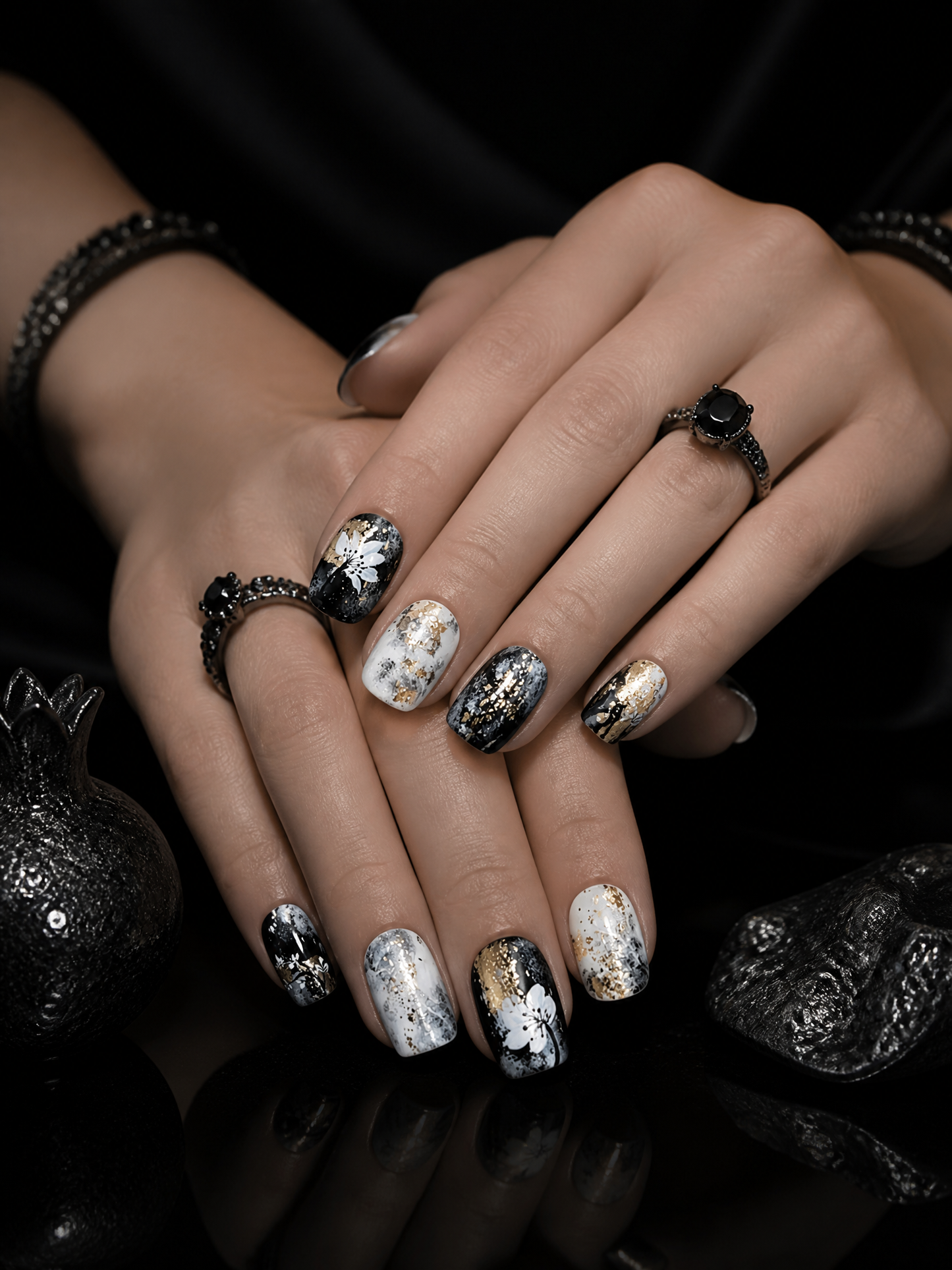 Erebus' Gilded Frost | LUMlix Haute Nail