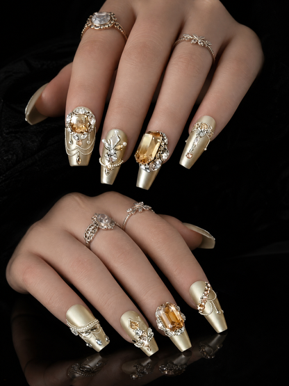 Gilded Opulence | LUMlix Haute Nail