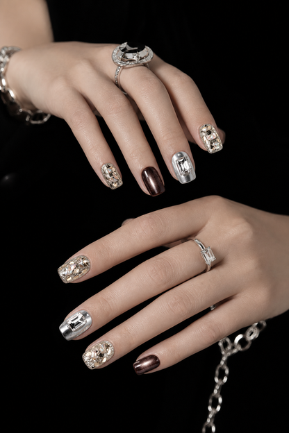 Nyx's Obsidian Mirror | LUMlix Haute Nail