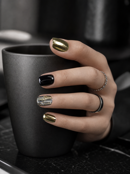 Gilded Noir Reverie | LUMlix Haute Nail