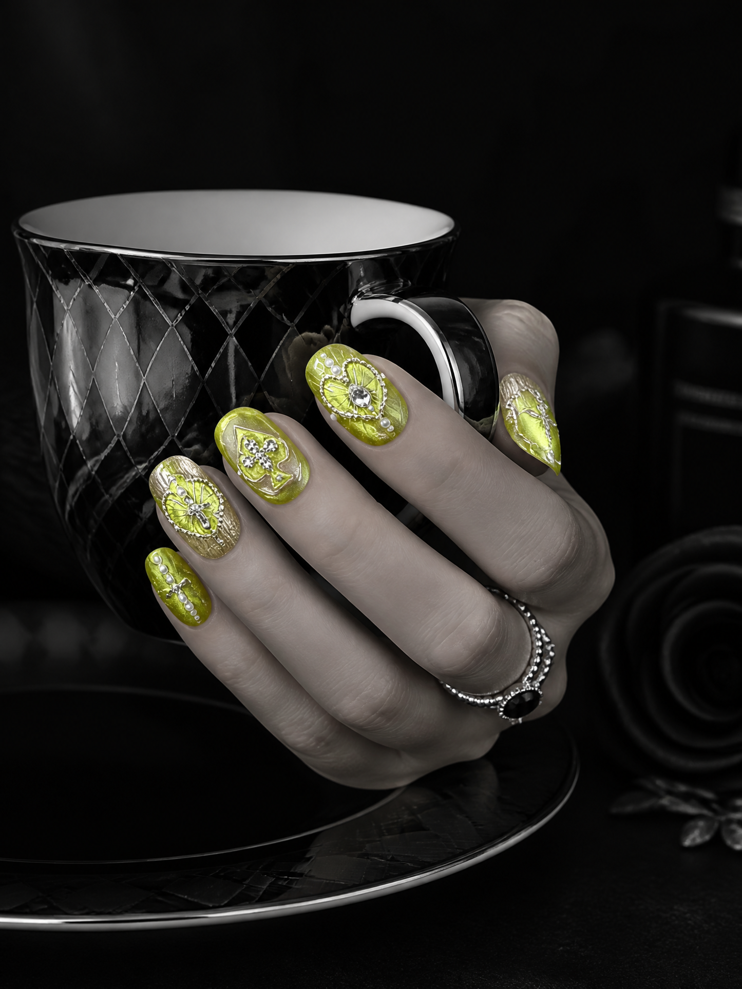 Verdant Empress' Sacred Edict | LUMlix Haute Nail