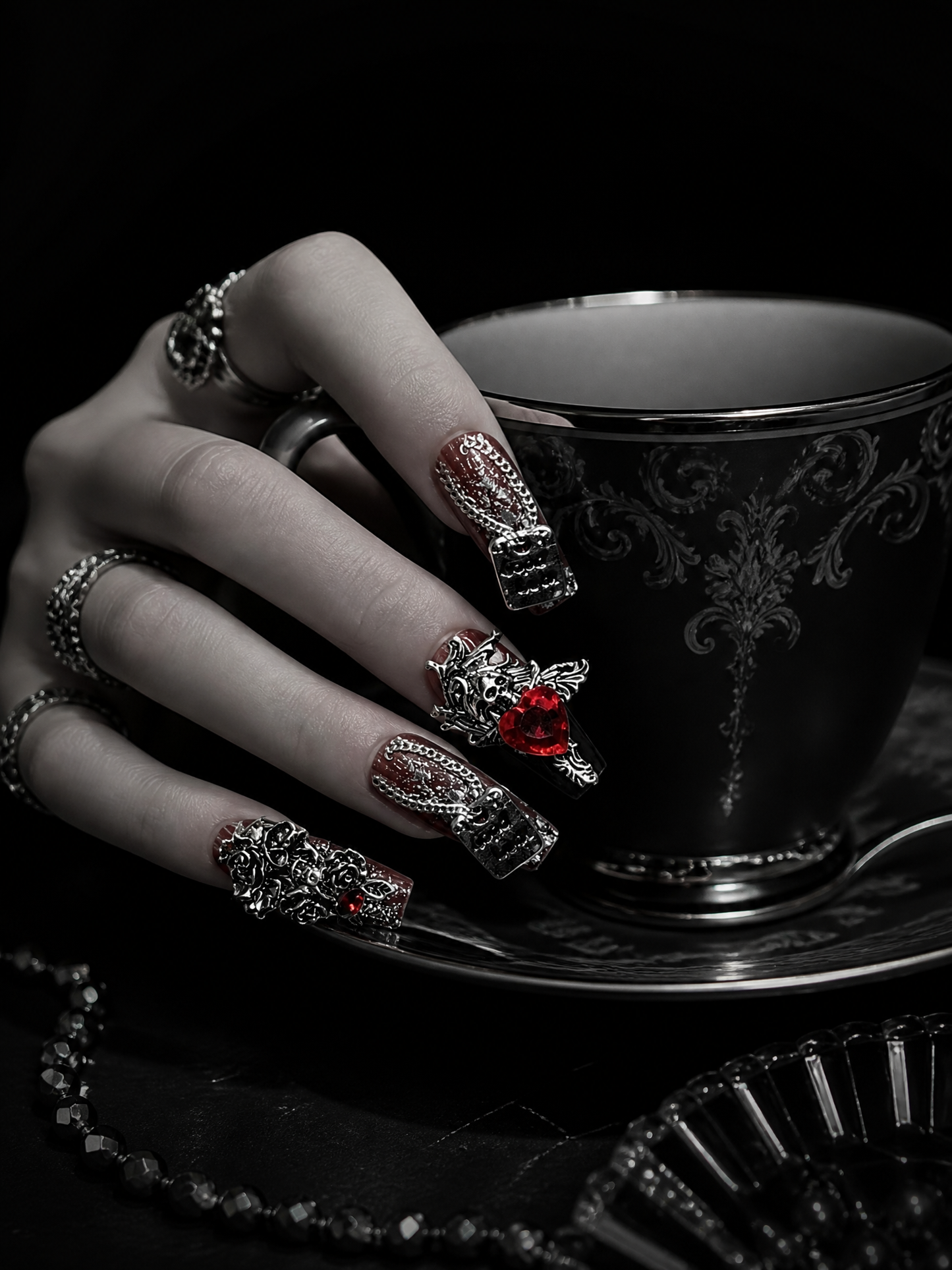 Nocturne Rouge Éternelle | LUMlix Haute Nail