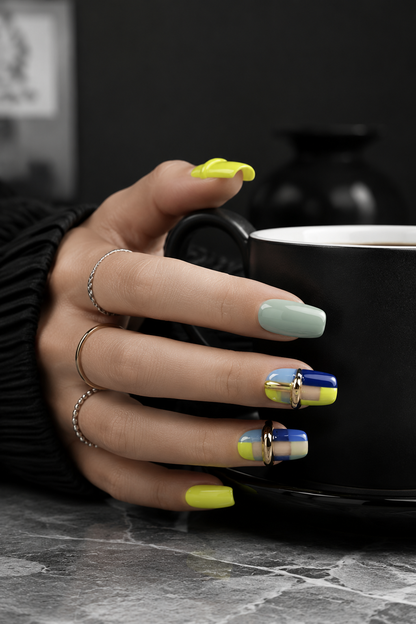 Neon Cyber-Ring | LUMlix Haute Nail