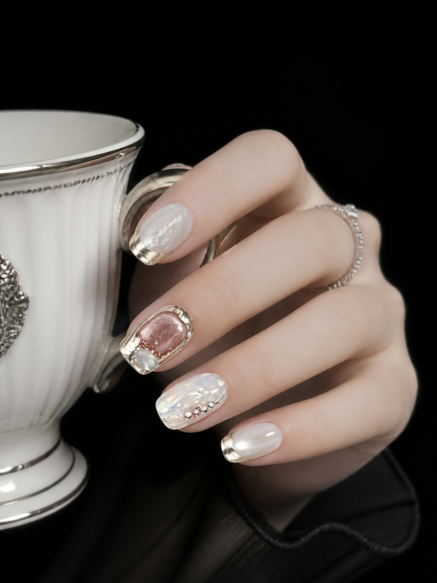 Diamond Cascade | LUMlix Haute Nail (副本)