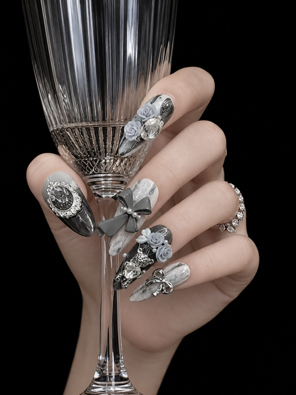 Belle's Gilded Reverie | LUMlix Haute Nail