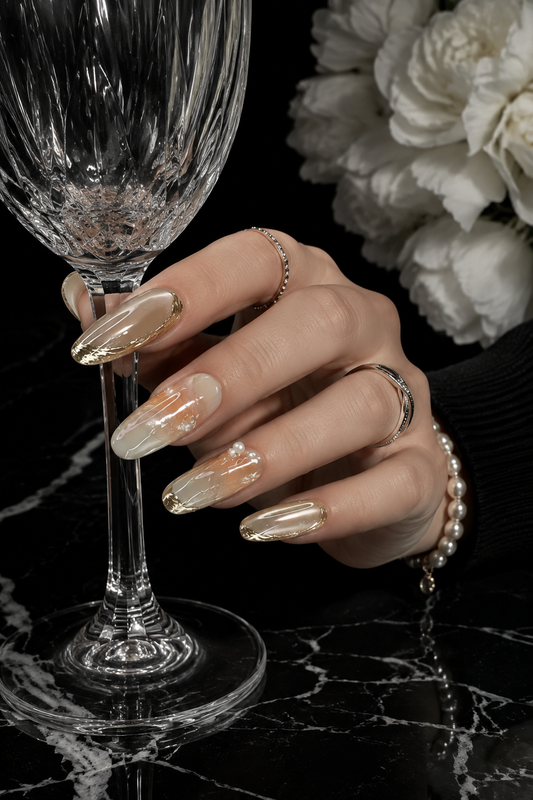 Aurora Gilded Pearl | LUMlix Haute Nail