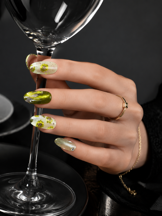 Verdant Gilded Muse | LUMlix Haute Nail