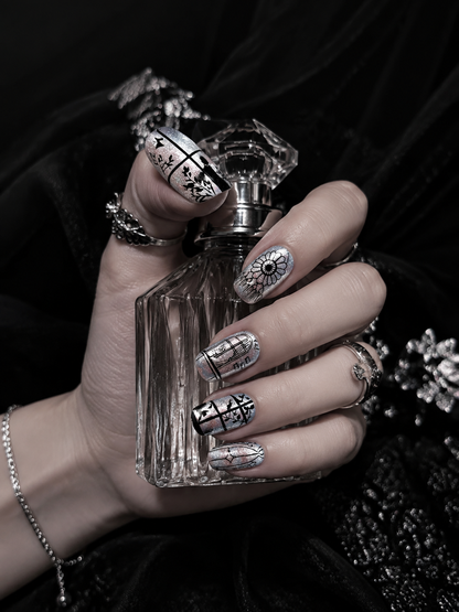 Midnight Silhouette | LUMlix Haute Nail
