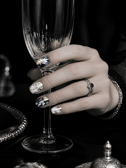Erebus' Gilded Frost | LUMlix Haute Nail