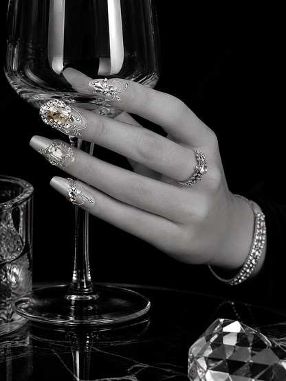 Gilded Opulence | LUMlix Haute Nail