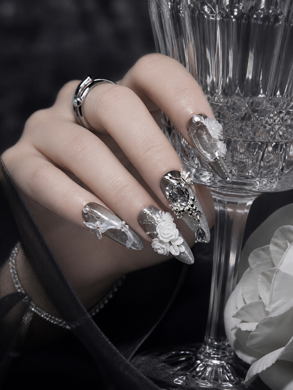Éclat Céleste & Blanc Éternel | LUMlix Haute Nail