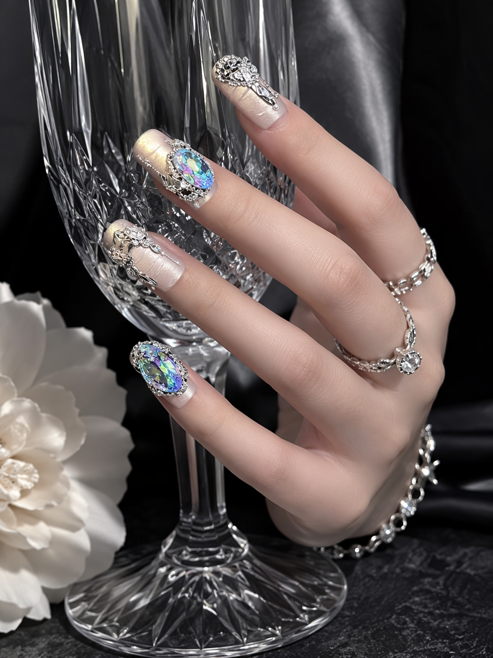 Aurora Filigree | LUMlix Haute Nail