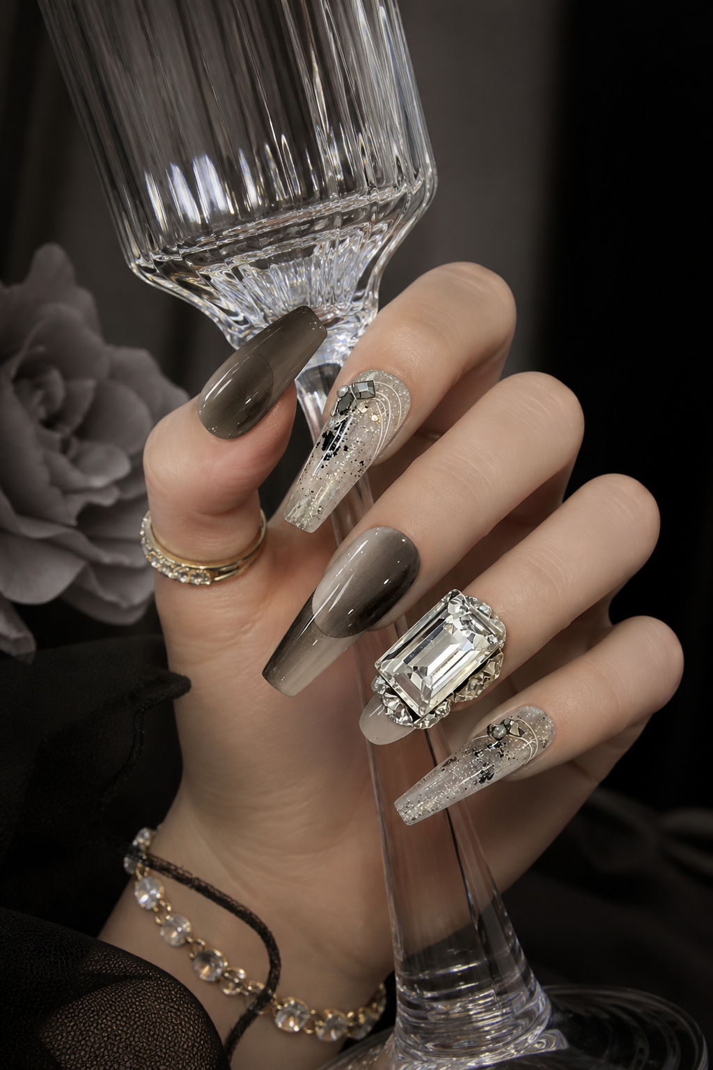 Obsidian & Pearl Nocturne | LUMlix Haute Nail