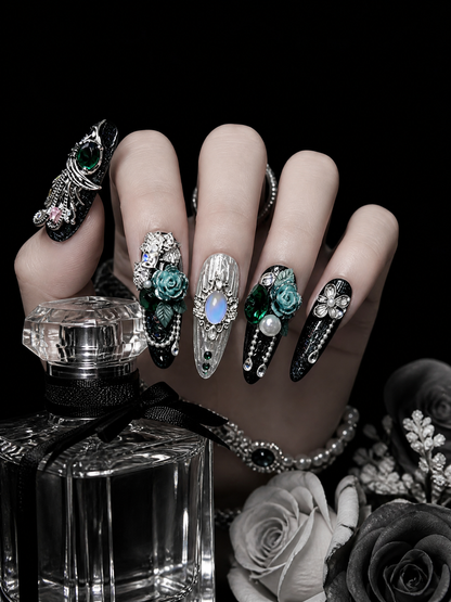 Verdant Peacock Sovereign | LUMlix Haute Nail