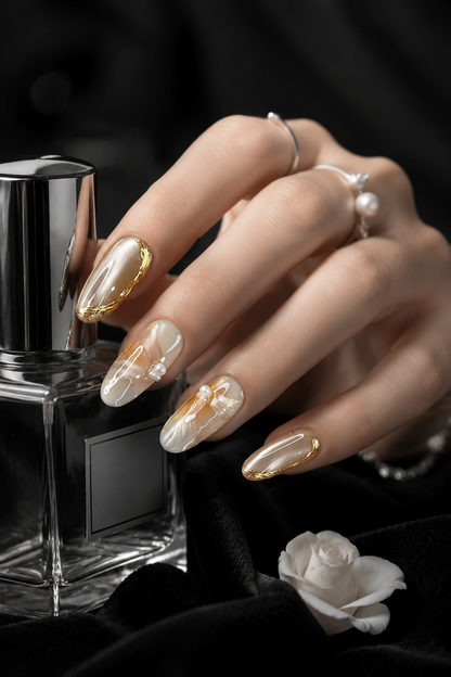 Aurora Gilded Pearl | LUMlix Haute Nail