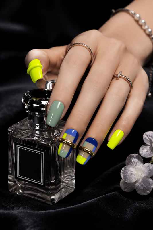 Neon Cyber-Ring | LUMlix Haute Nail