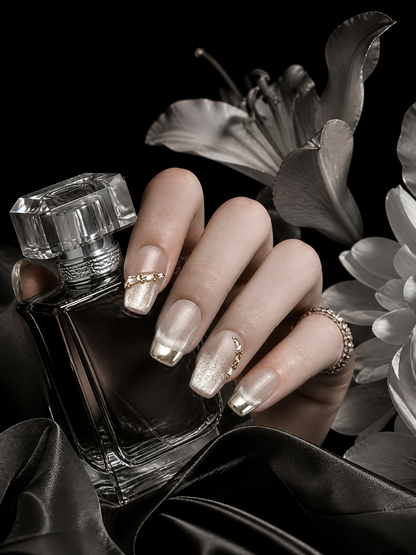 Lumière de Lune | LUMlix Haute Nail