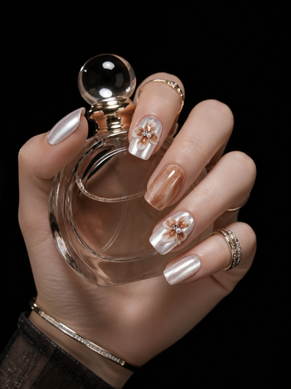 Amber Muse | LUMlix Haute Nail