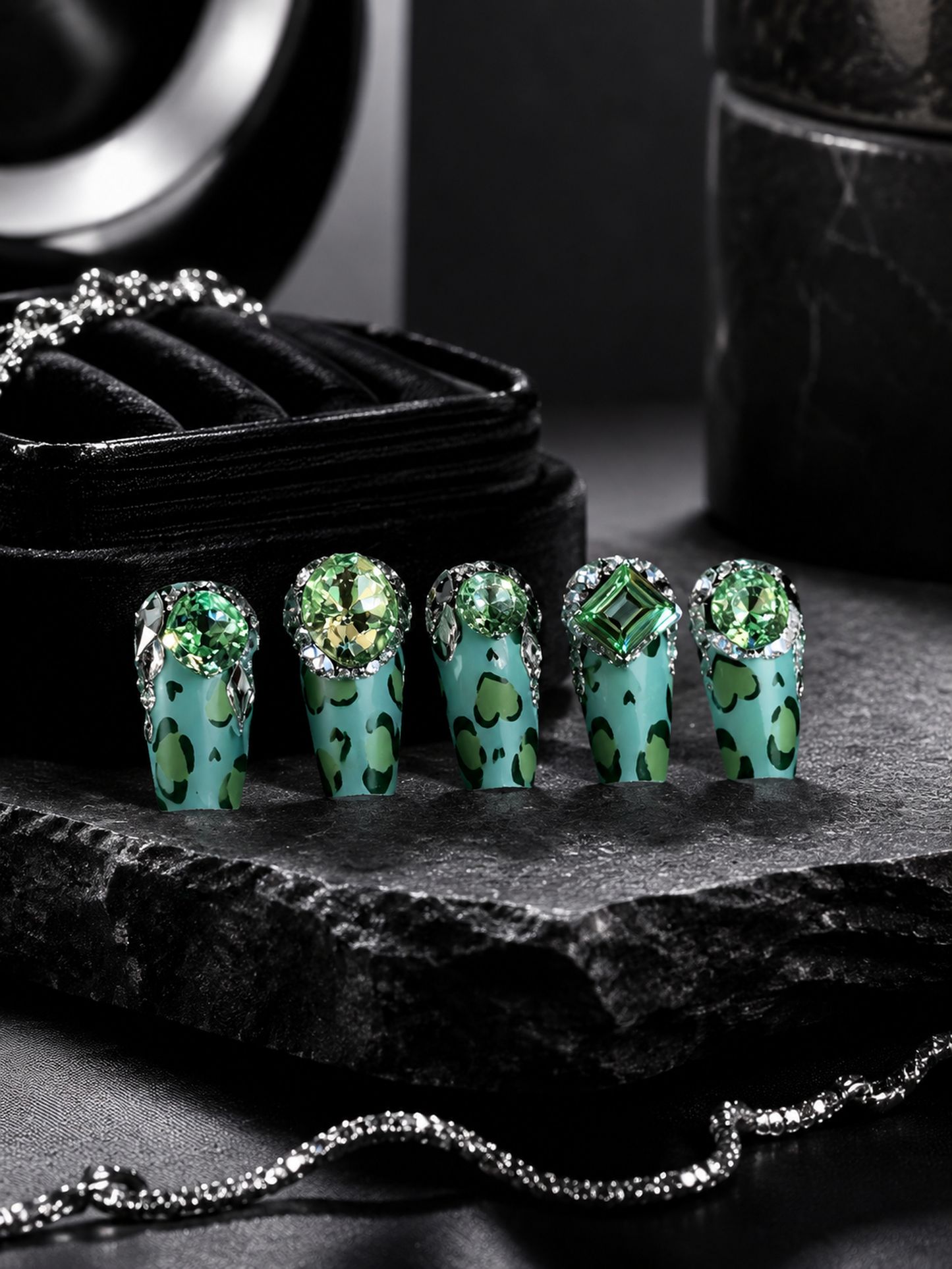 Jade Feline Mystique | LUMlix Haute Nail