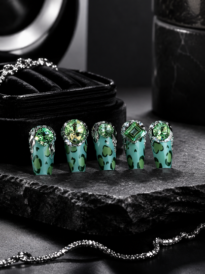 Jade Feline Mystique | LUMlix Haute Nail