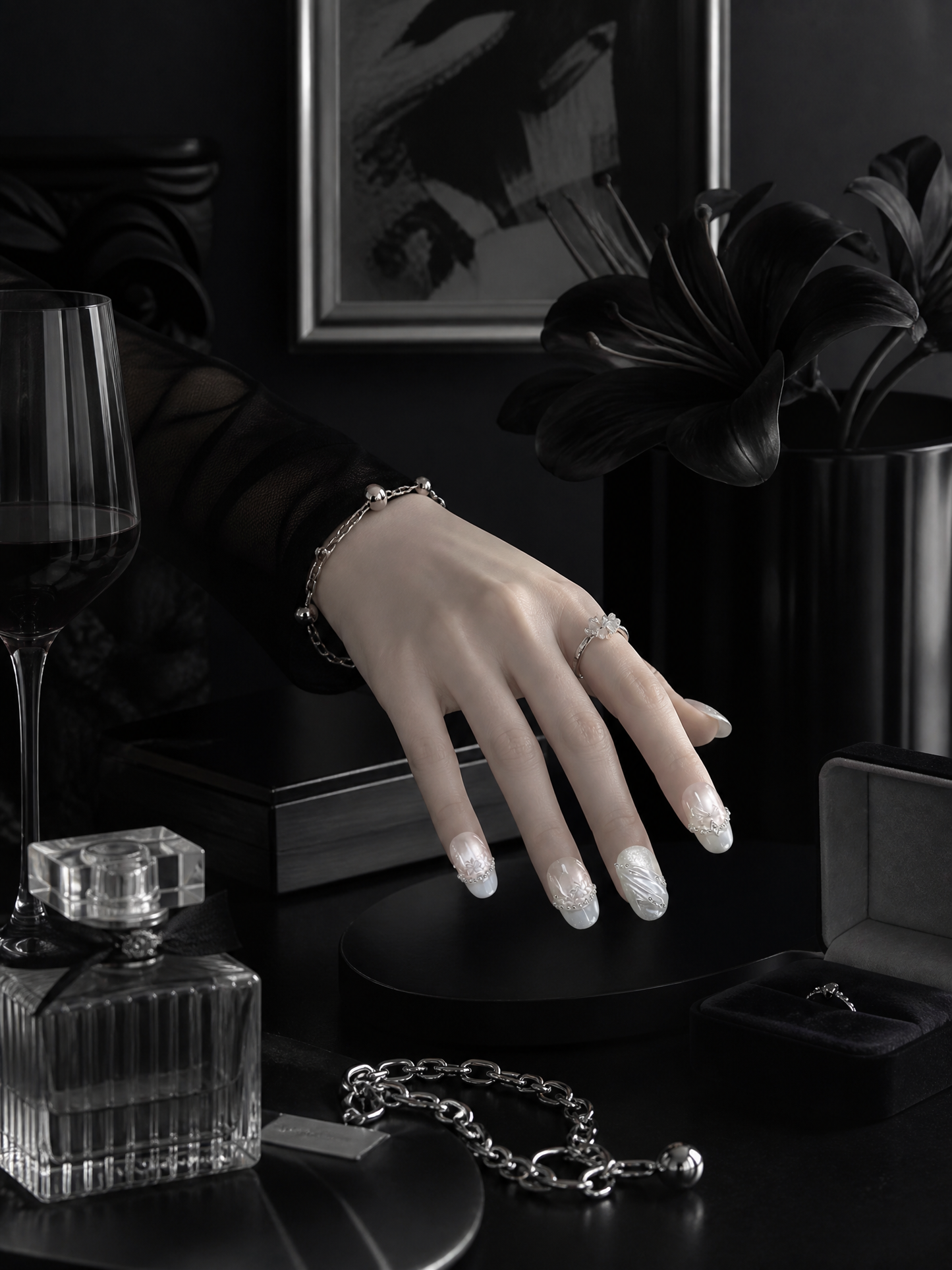 Moonlit Veil of the Silver Garden | LUMlix Haute Nail