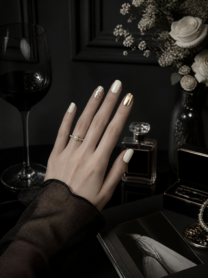 Aurum Minimalist  | LUMlix Haute Nail
