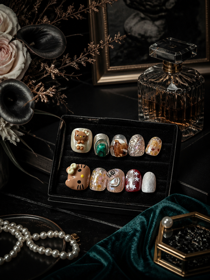 Kitty's Gilded Reverie | LUMlix Haute Nail