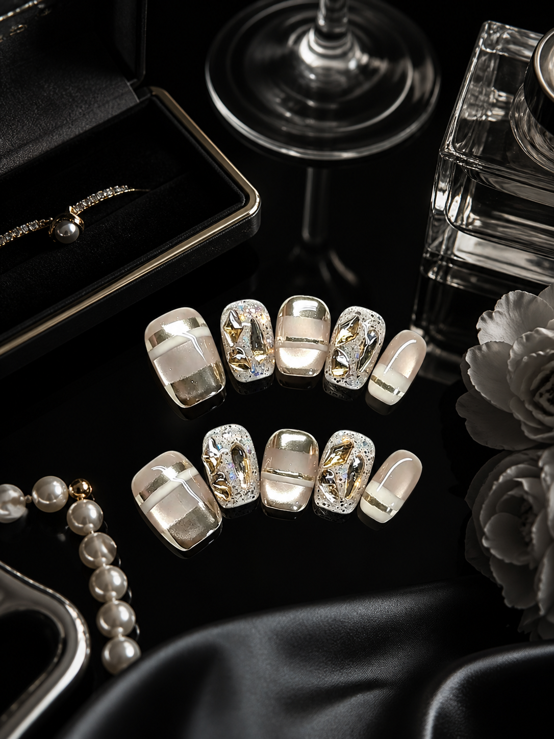 Liquid Metal Muse | LUMlix Haute Nail