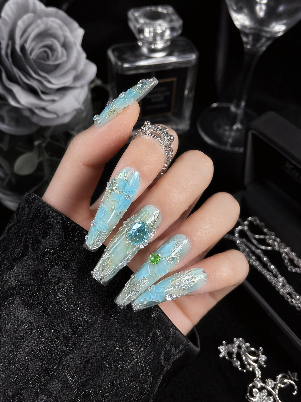 Azure Garden's Frozen Sonata | LUMlix Haute Nail