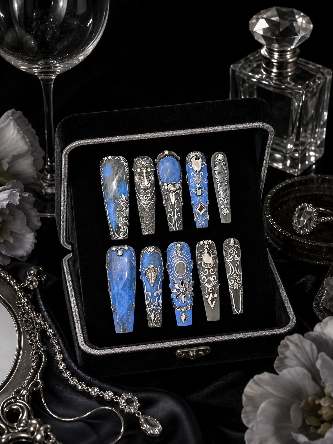 Silver Filigree | LUMlix Haute Nail