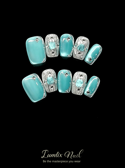 Tiffany's Liquid Silver | LUMlix Haute Nail