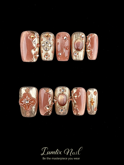 Aurelia’s Gilded Reverie | LUMlix Haute Nail