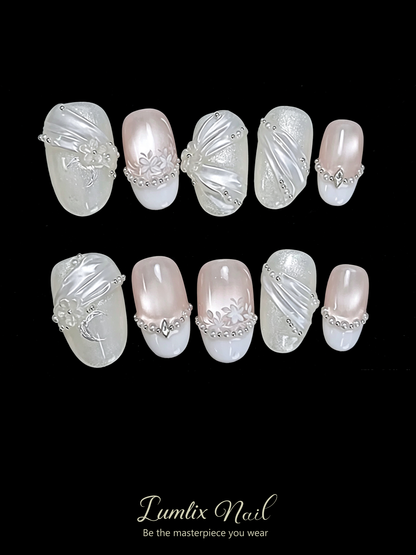Moonlit Veil of the Silver Garden | LUMlix Haute Nail
