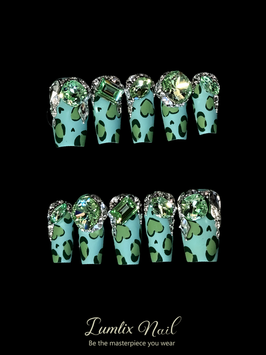 Jade Feline Mystique | LUMlix Haute Nail