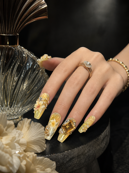 Gilded Amber Rhapsody | LUMlix Haute Nail