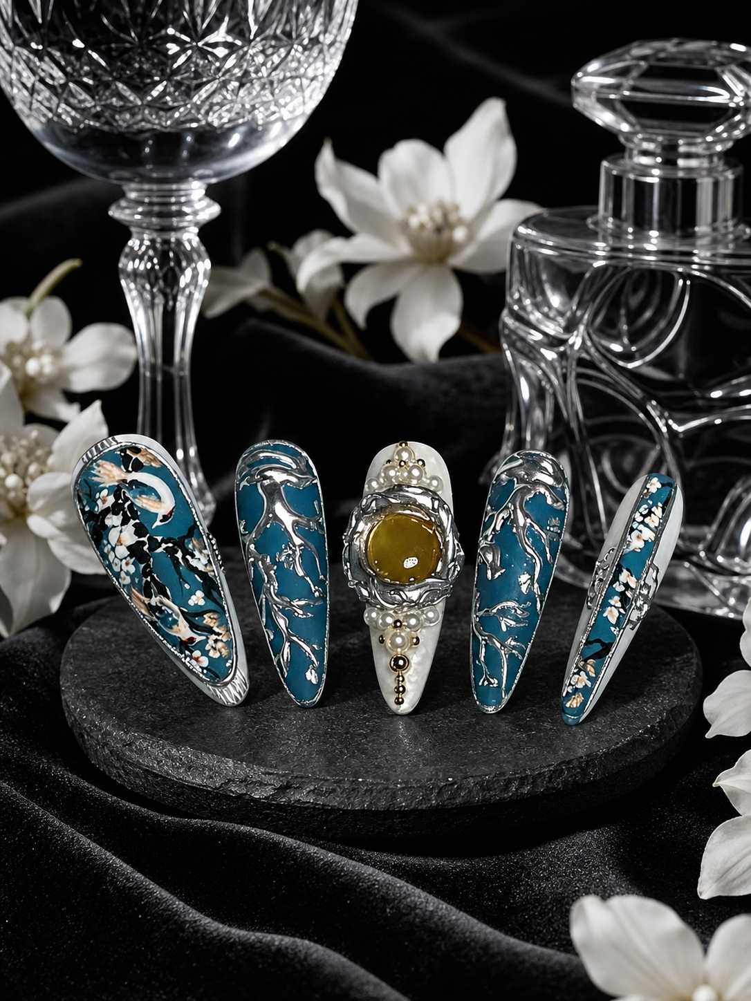 Azure Dynasty Relic | LUMlix Haute Nail