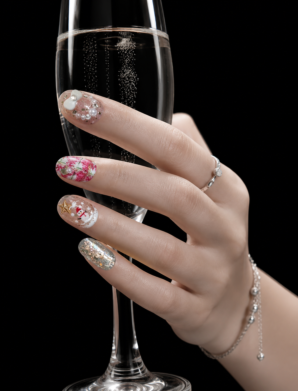 Frostina's Gilded Noel | LUMlix Haute Nail