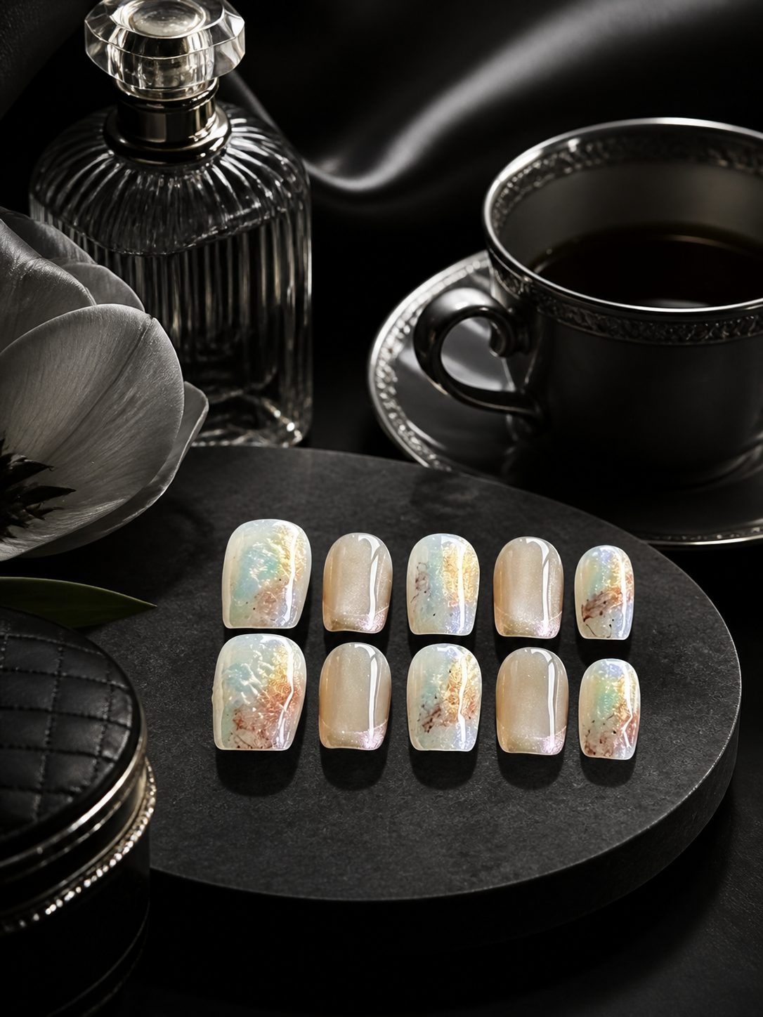 Aurora Mineralis | LUMlix Haute Nail