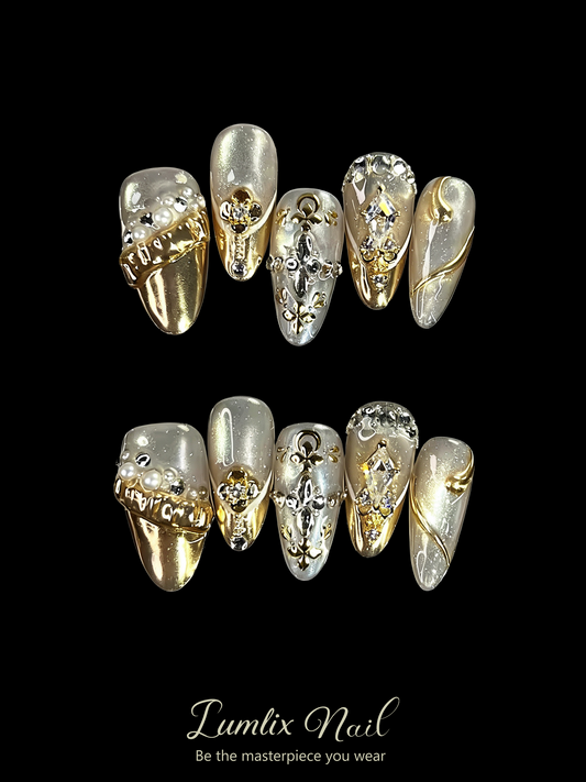 Aurum Regalis | LUMlix Haute Nail