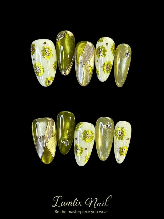 Verdant Gilded Muse | LUMlix Haute Nail